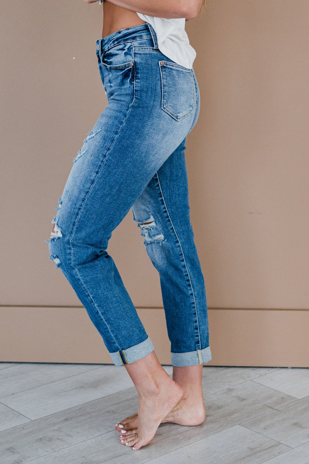 Judy Blue Mid Rise Cuffed Distressed Boyfriend Jeans